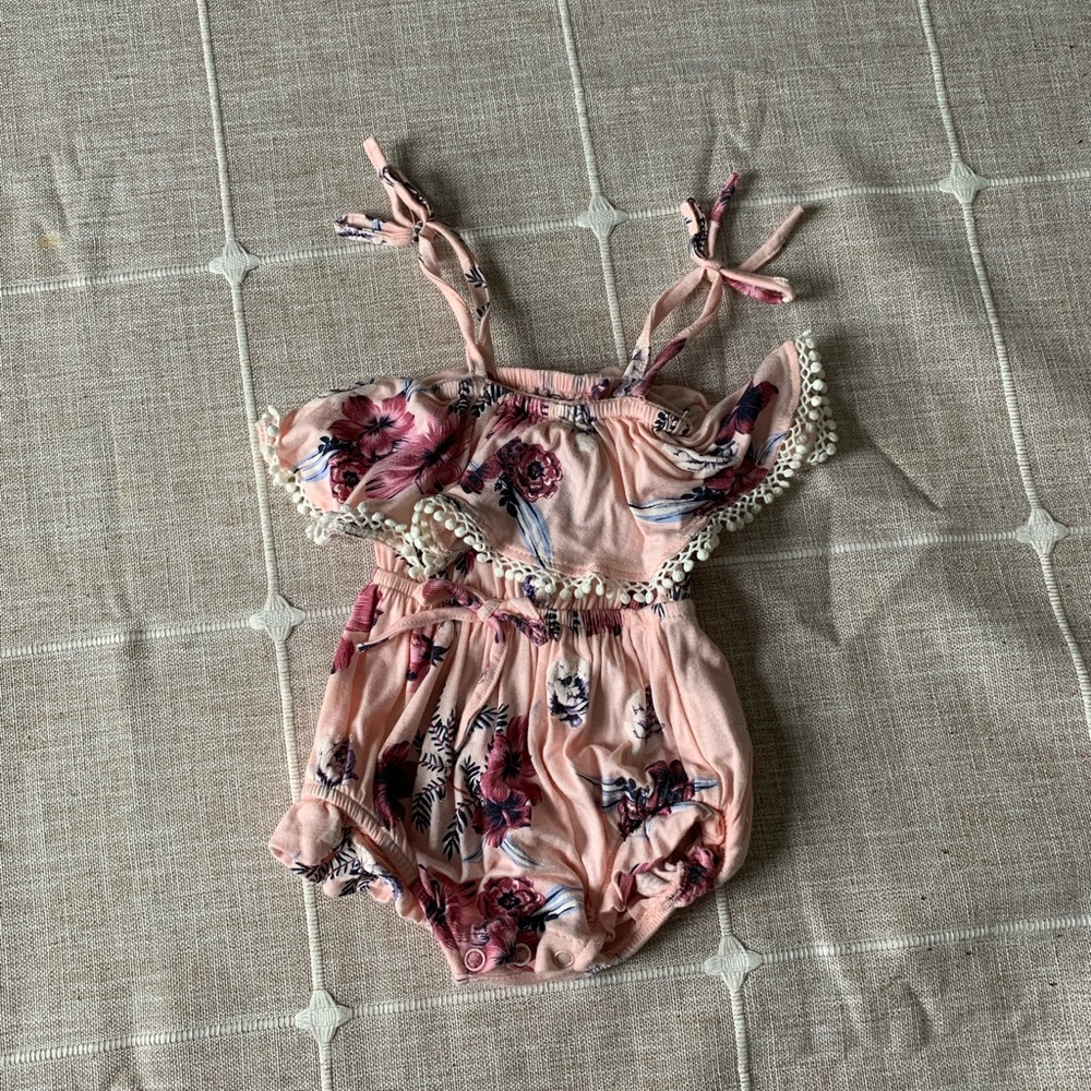 Jessica Simpson adorable ruffle pompom romper